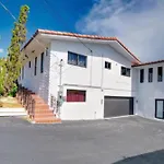 Luxe Waterfront Mansion W Private Nightclub, Cinema, Game Room, Gym & Pool