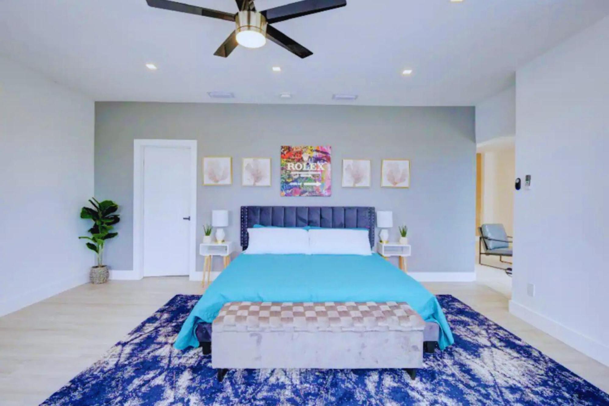 Luxe Waterfront Mansion W Private Nightclub, Cinema, Game Room, Gym & Pool Pousada